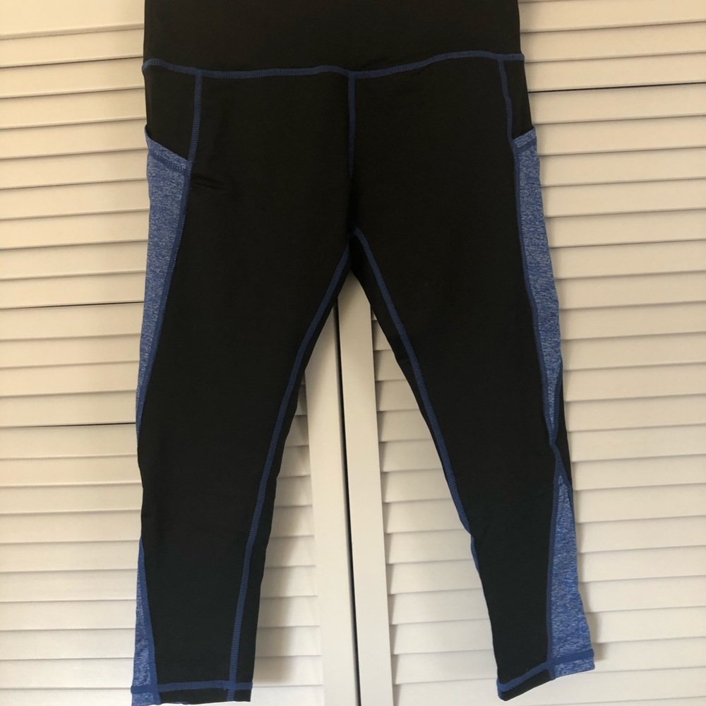 Imido Capri Leggings